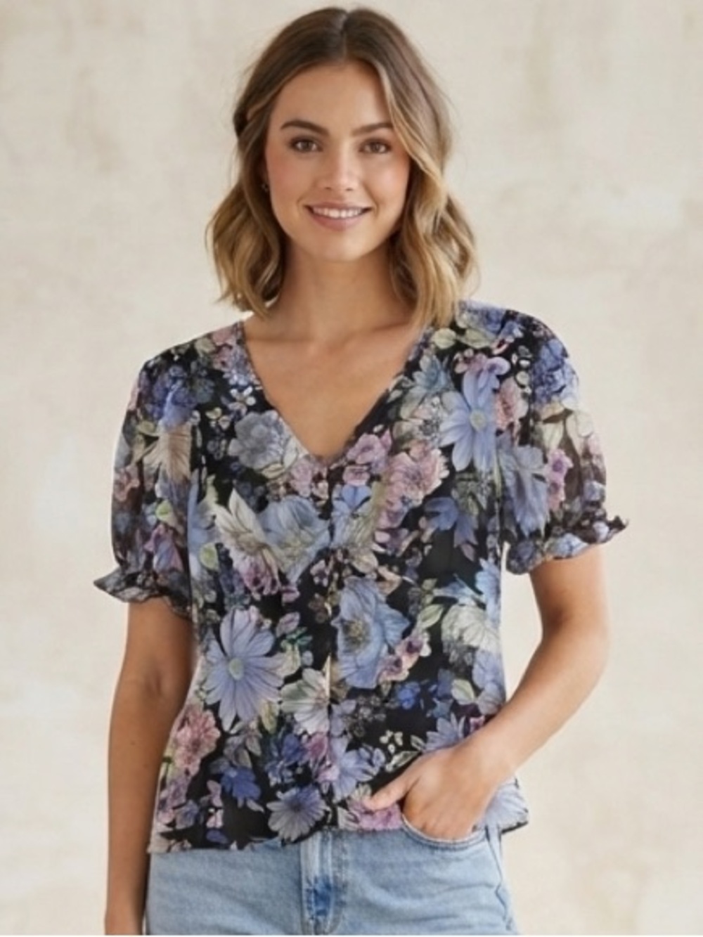 Brannan Puff Short Sleeve Blouse (Bust 34”Length 20”)